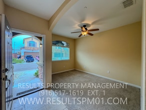 9121 Echo Point Pl in Orangevale, CA - Building Photo - Building Photo