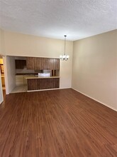 905 NE Rogers Ln in Lawton, OK - Building Photo - Building Photo
