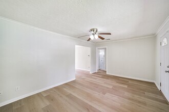 1510 Tarley St, Unit 1 in Houston, TX - Building Photo - Building Photo