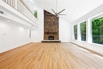 204 Woodlawn Ct in Pearl River, LA - Foto de edificio - Building Photo