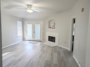 11906 Sonora Springs Dr in Tomball, TX - Building Photo - Building Photo