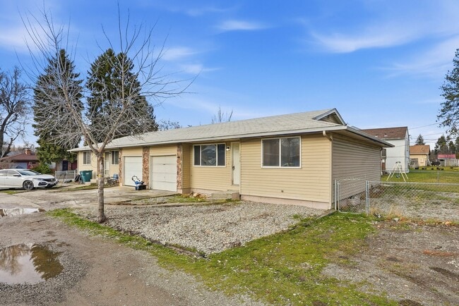 property at 1916 N 8th St