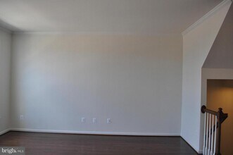 43311 Novi Terrace in Ashburn, VA - Building Photo - Building Photo