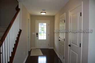 15622 60th Ave N in Plymouth, MN - Foto de edificio - Building Photo