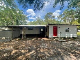 4509 Turkey Creek Rd in Plant City, FL - Building Photo