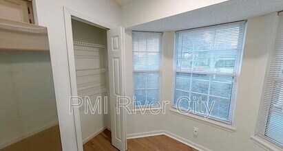 8502 Starbrite Court in Jacksonville, FL - Building Photo - Building Photo