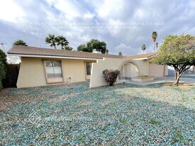 4913 W Frier Dr in Glendale, AZ - Building Photo