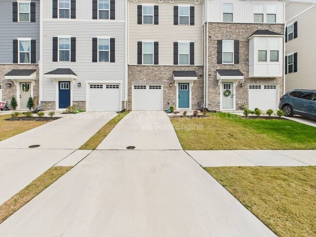 118 Pocosin Path in Poquoson, VA - Building Photo - Building Photo