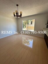 324 N Stoneman Ave in Alhambra, CA - Building Photo - Building Photo