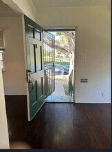 1124 Chelsea Ave in Santa Monica, CA - Building Photo - Building Photo