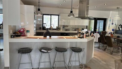 20375 NE 22nd Pl in Miami, FL - Building Photo - Building Photo