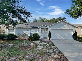 331 Valley Edge Dr in Minneola, FL - Building Photo
