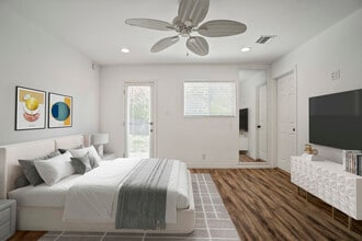 15235 Morrison St in Sherman Oaks, CA - Building Photo - Building Photo