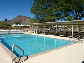 5709 W Rocking Cir St in Tucson, AZ - Building Photo