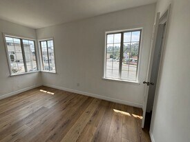 7427 Foothill Blvd in Los Angeles, CA - Building Photo