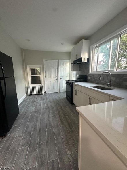 174 Watson Ave, Unit 1 in West Orange, NJ - Foto de edificio - Building Photo