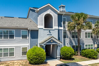 The Pines at Warrington in Pensacola, FL - Foto de edificio - Building Photo