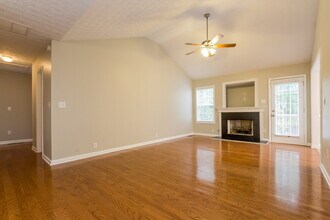 335 Shadowbrooke Cir SW in Loganville, GA - Building Photo - Building Photo