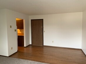 4404 Markle Rd, Unit 2 in La crosse, WI - Building Photo - Building Photo