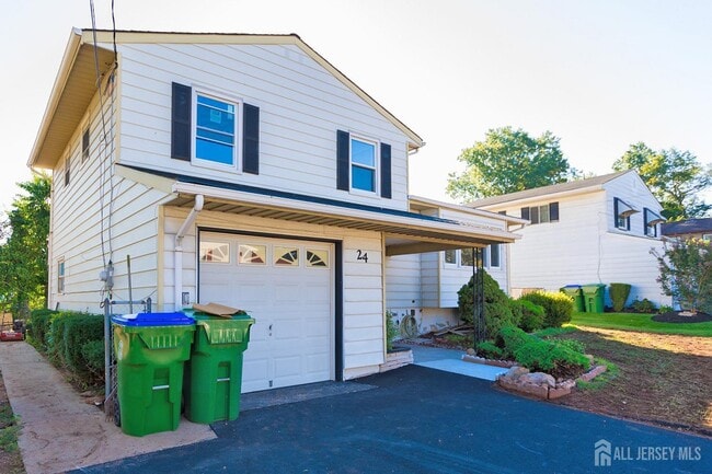 24 Rieder Rd in Edison, NJ - Building Photo - Building Photo