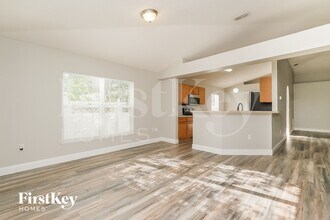 4708 Bear Claw Ct in Valrico, FL - Building Photo - Building Photo