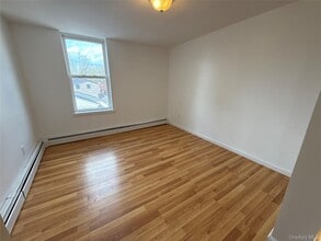 49 1/2 Elm St in Sleepy Hollow, NY - Building Photo - Building Photo