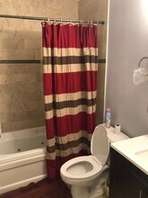 1468 E 69th St in Chicago, IL - Building Photo - Building Photo