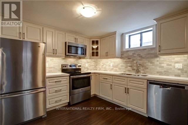 21 Cartier Crescent in Richmond Hill, ON - Building Photo - Building Photo