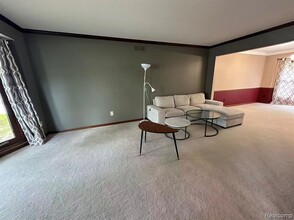 24397 Venice Dr in Novi, MI - Building Photo - Building Photo