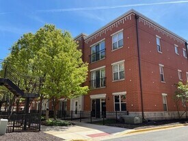 343 E 25th Pl in Chicago, IL - Building Photo