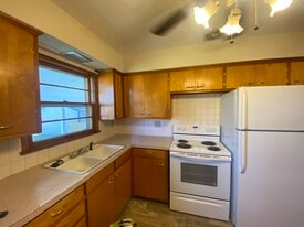 114 Delmar Ave, Unit 114 in Union, MO - Building Photo