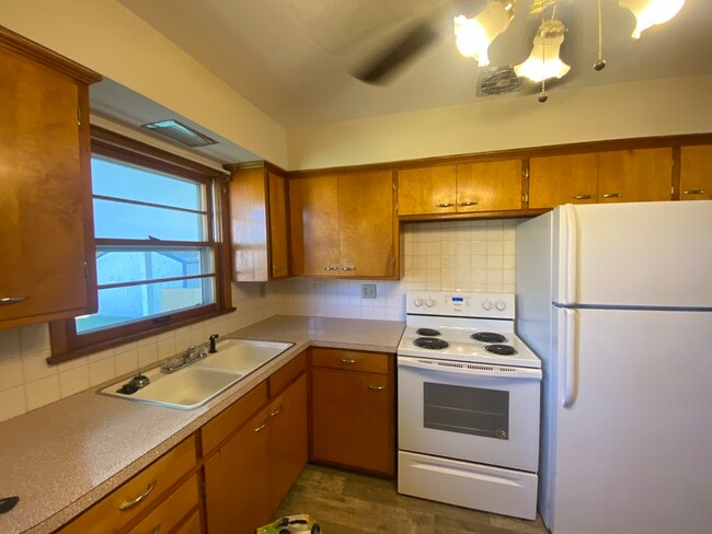 114 Delmar Ave, Unit 114