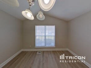 1003 Cambridge Oaks Dr in Columbia, SC - Building Photo - Building Photo
