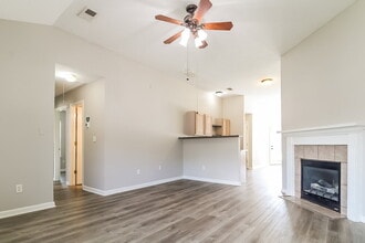 70 Oakland Woods Cove in Oakland, TN - Building Photo - Building Photo