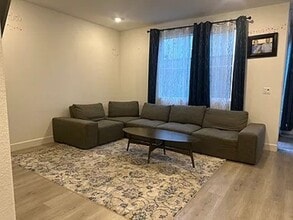 416 Mystic Ln in Pittsburg, CA - Building Photo - Building Photo