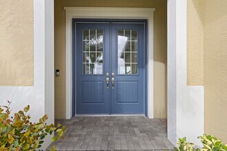 13548 Spruce Pne Dr in Westlake, FL - Building Photo - Building Photo