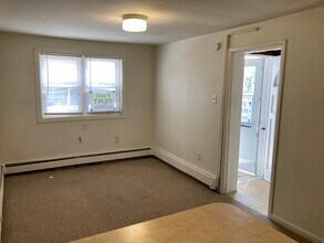 610 Wisteria Rd in Atlantic City, NJ - Building Photo - Building Photo