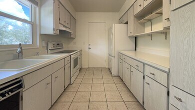 4149 Prudence Dr in Sarasota, FL - Building Photo - Building Photo