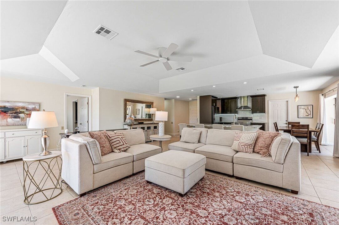 9908 White Sands Pl in Bonita Springs, FL - Building Photo