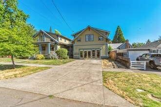 1721 22nd Ave in Forest Grove, OR - Building Photo - Building Photo