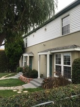 7363 W Manchester Ave in Los Angeles, CA - Foto de edificio - Building Photo