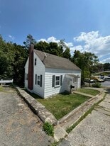 110 1/2 Main St in Beckley, WV - Building Photo