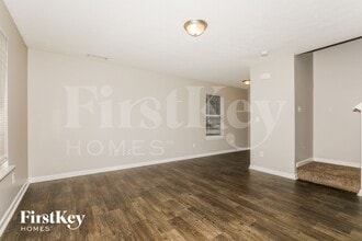 8036 Fisher Bend Dr in Indianapolis, IN - Building Photo - Building Photo