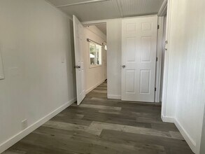 310 E Jack Ave in Baytown, TX - Building Photo - Building Photo