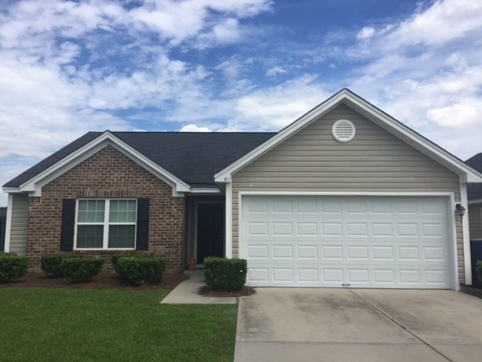 29 Amber Dr in Port Wentworth, GA - Building Photo