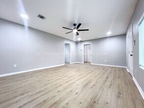 4430 Phlox St in Houston, TX - Building Photo - Building Photo