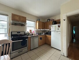 110 Murdock St, Unit 3 in Boston, MA - Building Photo