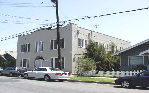 1010 E Appleton St in Long Beach, CA - Building Photo - Building Photo