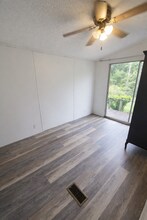 18640 SE 22nd Ln in Silver Springs, FL - Building Photo - Building Photo