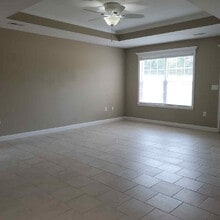 901 W Gay St in Warrensburg, MO - Building Photo - Building Photo